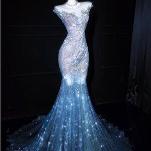 Elegant Blue Evening Gown